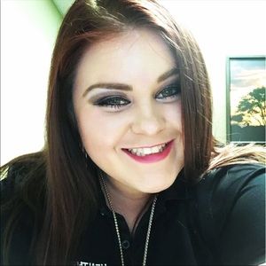 Meet your Posher, Bethany